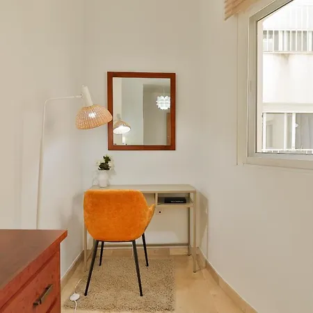 C41 - Modern & Comfy Flat Center Malaga